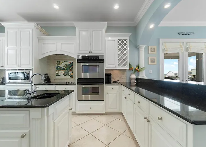 Whispering Palms House Holiday home Gulf Shores