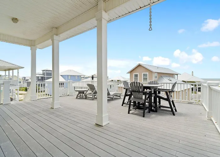 Whispering Palms House Holiday home Gulf Shores