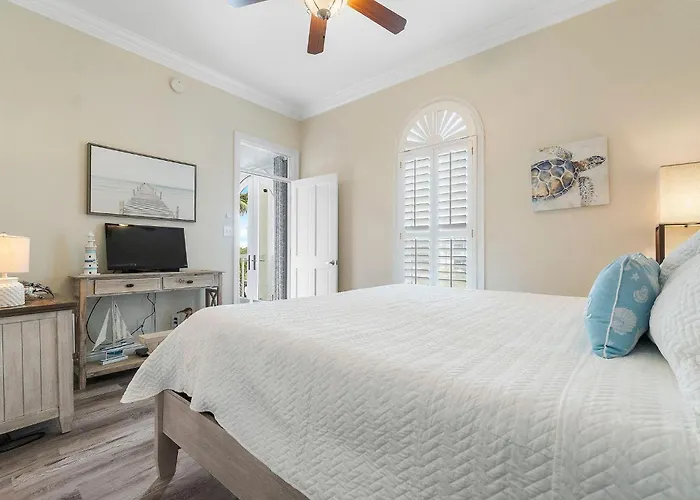 Holiday home Whispering Palms House Gulf Shores